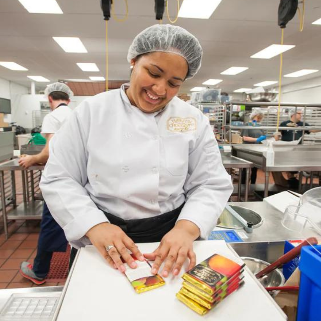 Hot Bread Kitchen alumni packaging her product